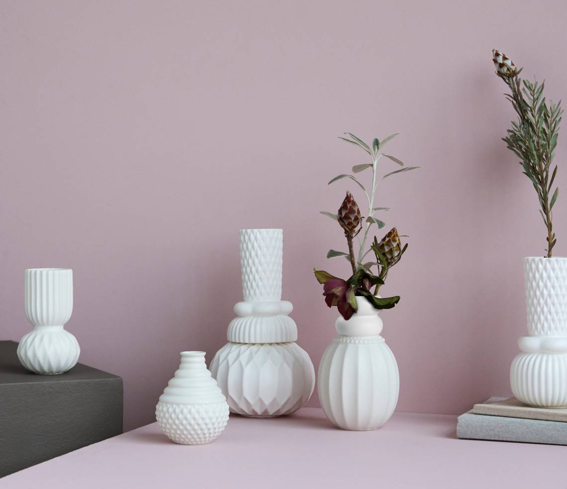 DOTTIR – Design Vasen Serie in matt weiss  