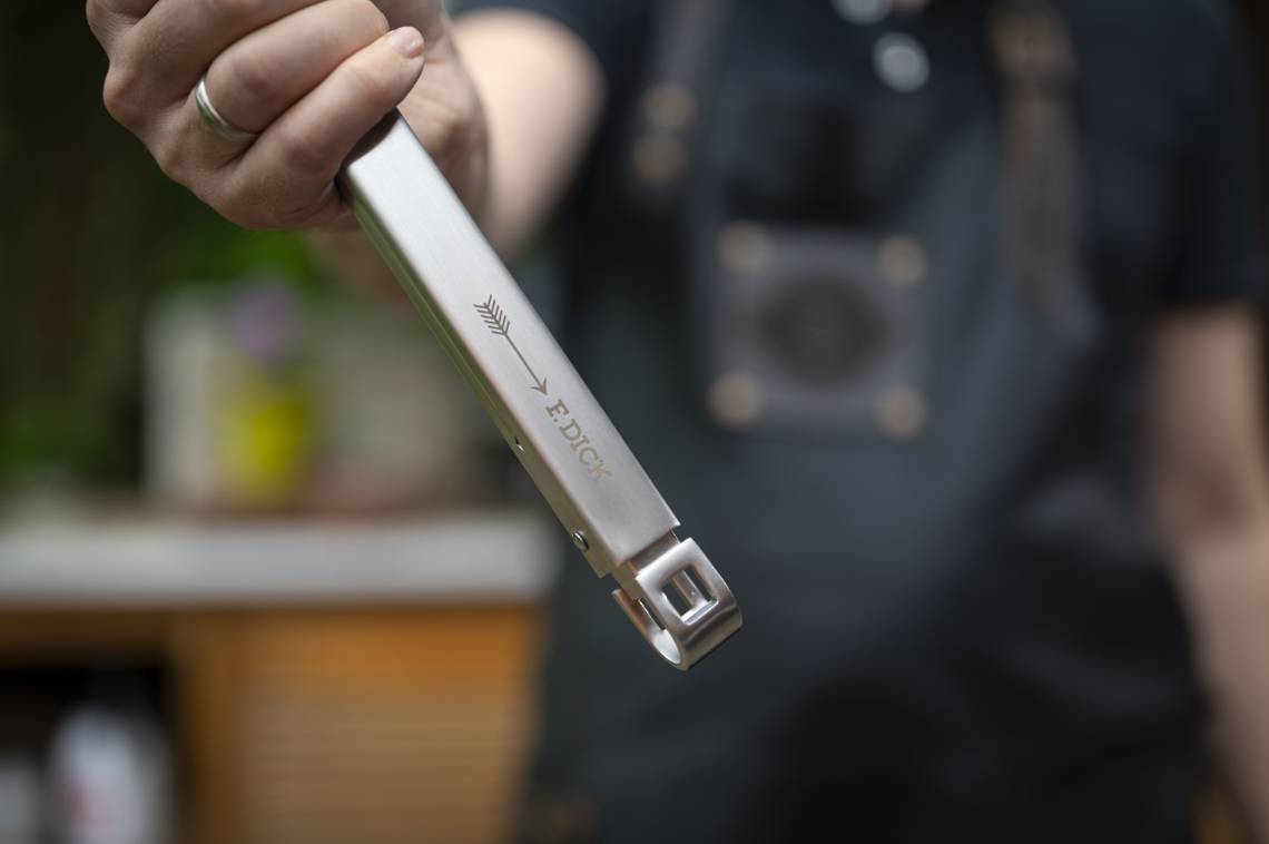 F.DICK - Grillzange, 40 cm: praktische Aufhängeöse