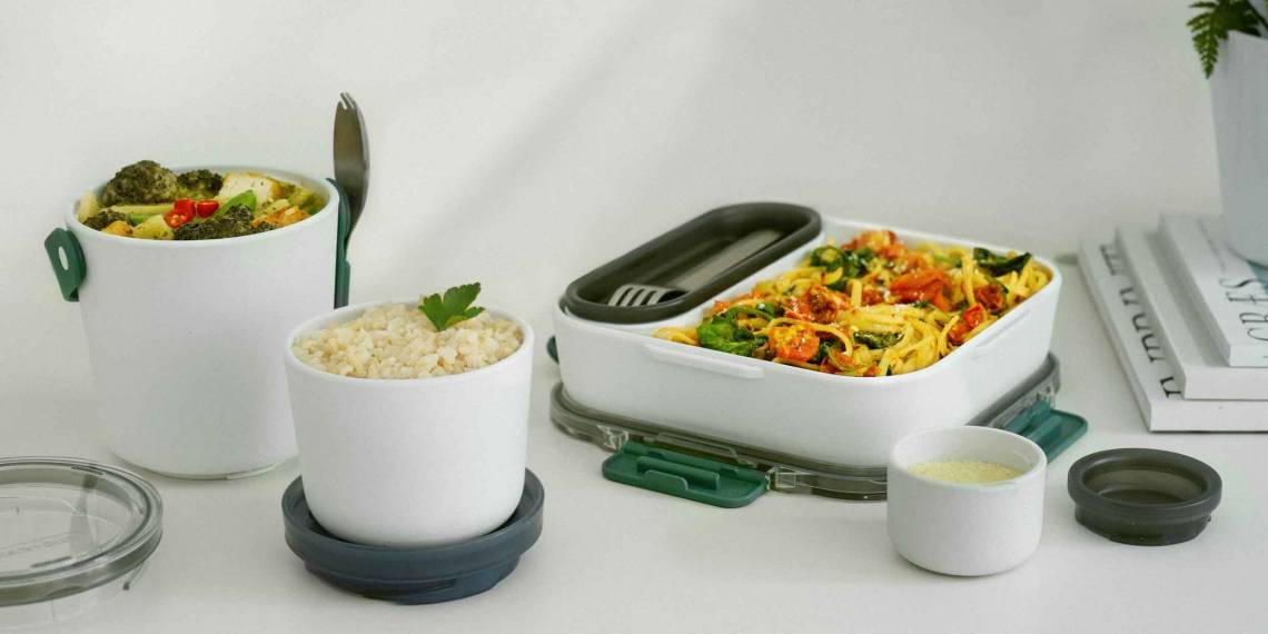 black+blum - ORIGINAL Bentobox und Becher mit Reis