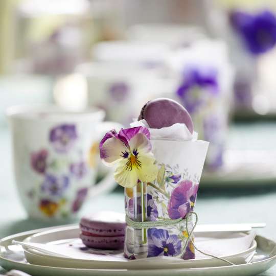 Ambiente - Kleine Farbtupfer für die Tafel: Pansies Serviette