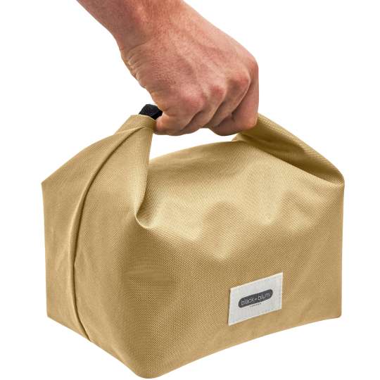 Black + Blum - Lunch Bag beige: Tragen am Verschluss