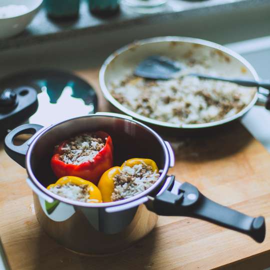 ELO - Praktika Plus XS Schnellkochtopf - gefüllte Paprika