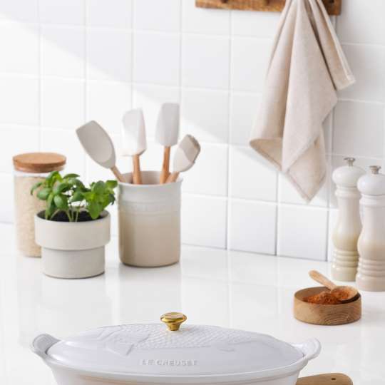 Le Creuset - Mühelos Fisch zubereiten mit Fischbackform, Weiß