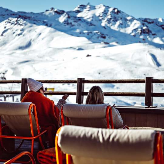 Beaumier - Open Space Terrasse im Le Val Thorens Hotel mit Ausblick auf die Alpen