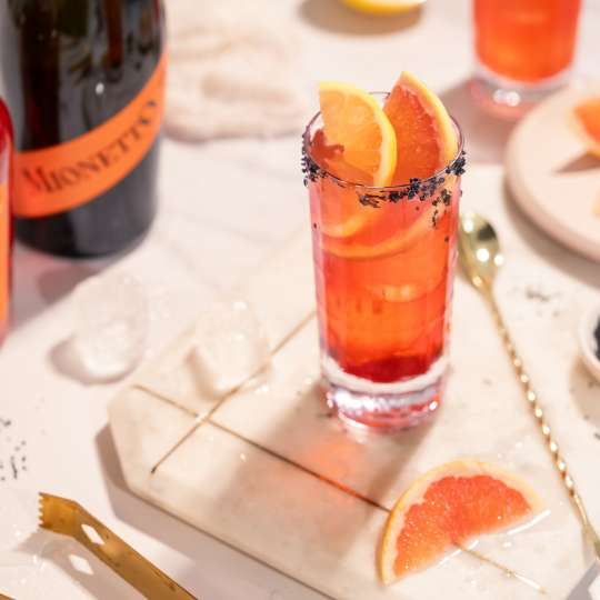 Mionetto - Getränk mit Glamour: Milano Spritz