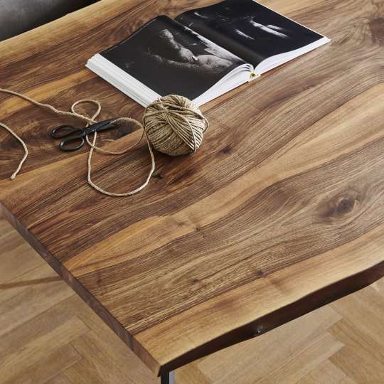Nouvion mit Edelholz Nussbaum