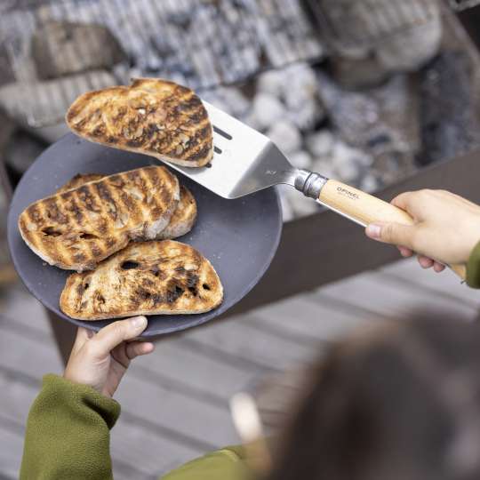 Opinel - Serviert auch große Steaks: Spatel+-Aufsatz