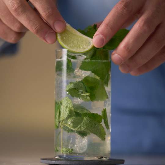 Smeg - Minziger Longdrink-Hit mit Limette verfeinert