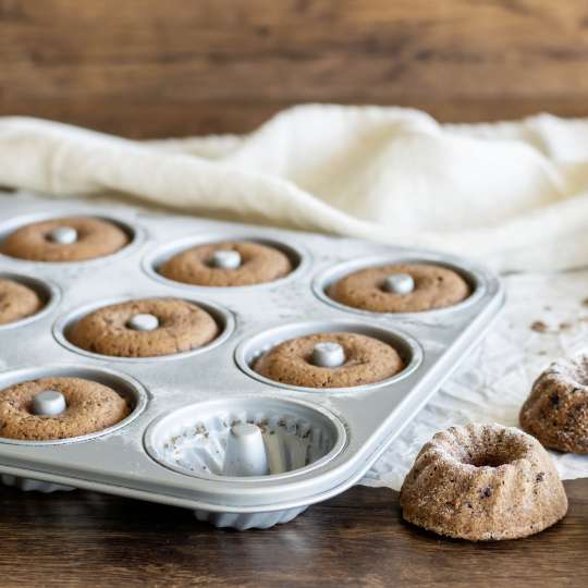 Staedter Backform Mini-Gugelhupf mit Kuchen