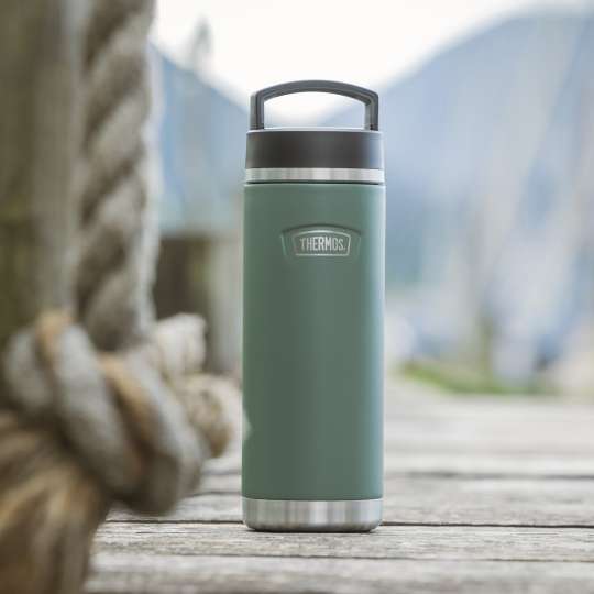 Thermos - Robust und leicht zu transportieren: ICON Trinkflasche, 0,71 L, forest mat