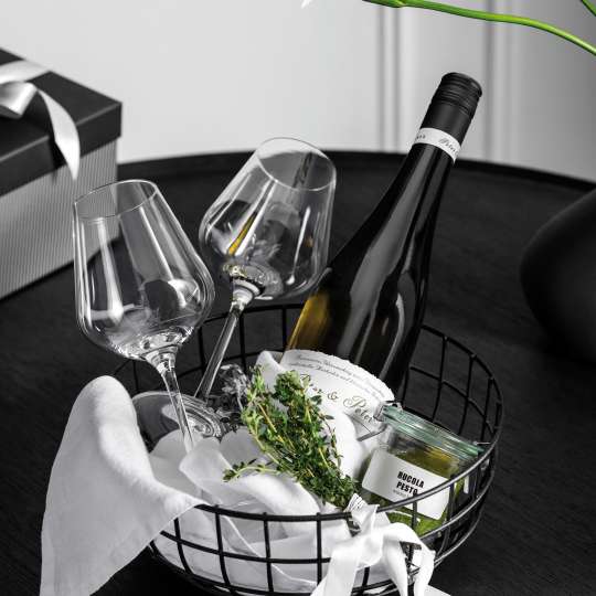 Villeroy & Boch - La Divina Weißweingläser und Wein im Korb
