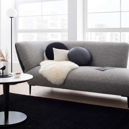 Villeroy & Boch - Sofa mit grauem Bezug - Wohnraum