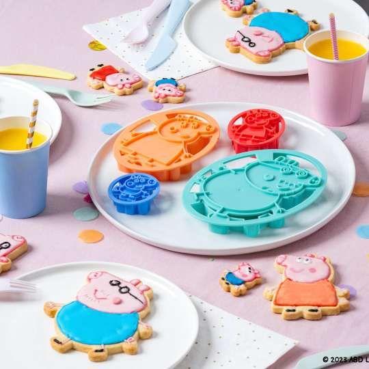 Dr. Oetker - Gut getroffen: Peppas Familie als Kekse mit dem Präge-Ausstecher-Set „Peppa & ihre Familie“, 4-tlg.