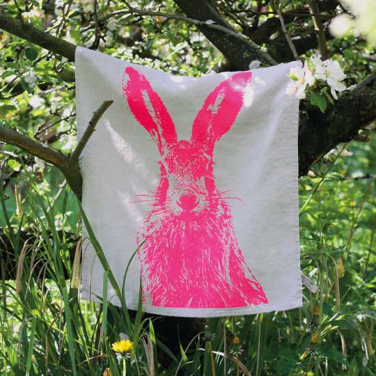 frohstoff - Neonpinker Osterhase auf Geschirrtuch GTLG445