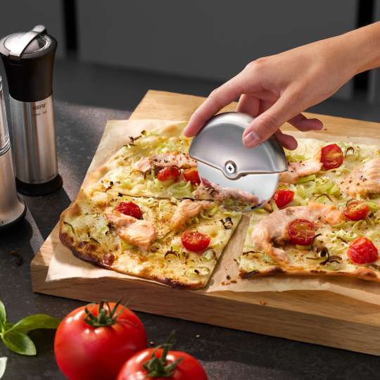 GEFU - Gleitet mühelos durch Pizza: Pizzaschneider MONZA