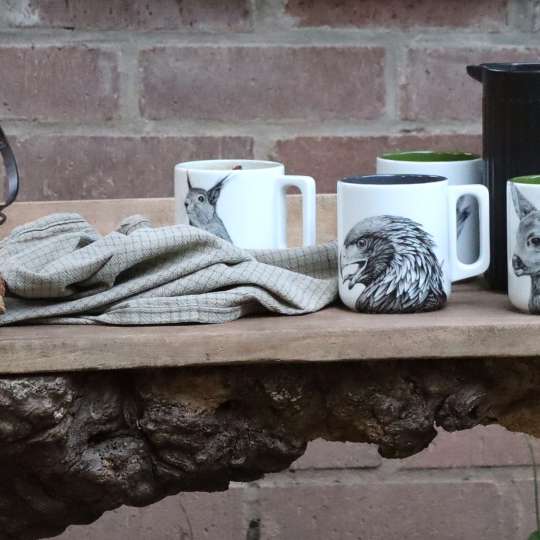 mittelpunkt. becher mit oder ohne henkel