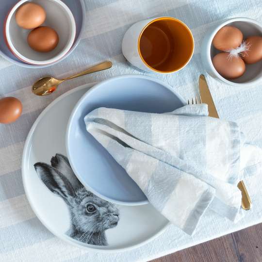 mittelpunkt. Teller hase & suppe . raureif