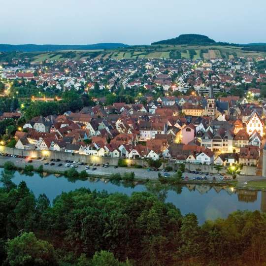 Abendlicher Blick auf Karlstadt am Main