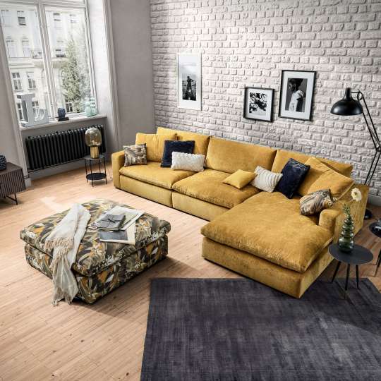 Styles United Palmdale Sofa & Hocker