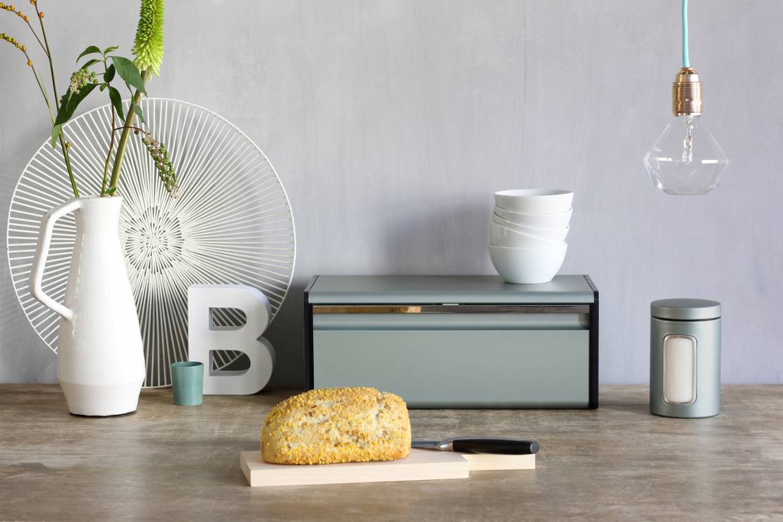 Brabantia: Klappbrotkasten in neo mint / 8710755484322