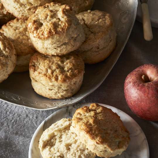 Scones mit Apfel & Honig ©Christian Verlag/Julia Ruby 