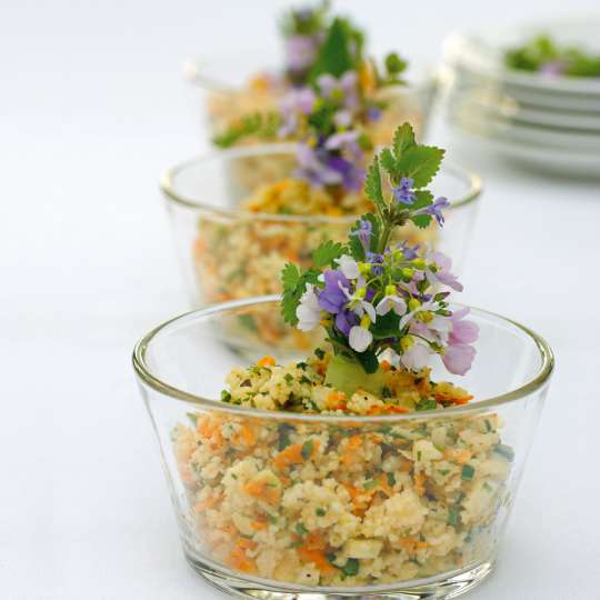 CousCous-Salat mit Wildkräutern