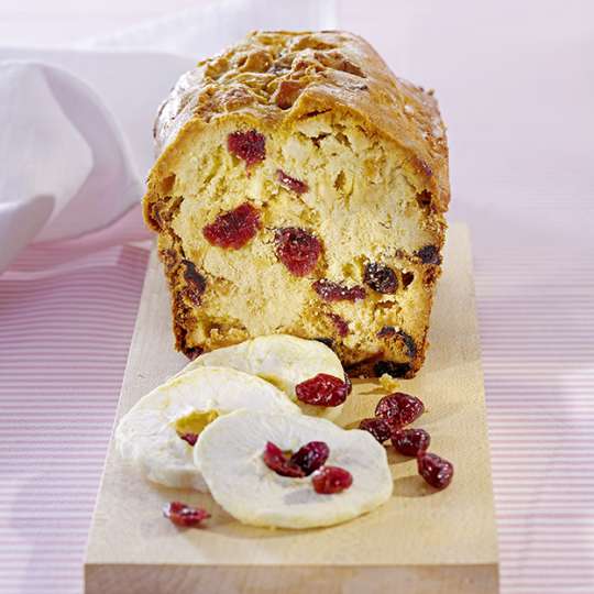 Cranberry-Brot mit Zimtäpfeln