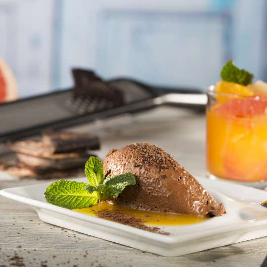 GEFU Ingwer-Schokoladenmousse mit Zitrusfruchtkompott querformat