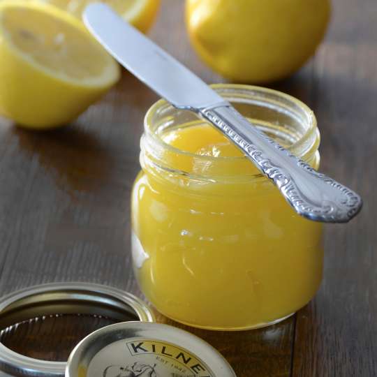 Tolles Topping: Lemon Curd © 2024 KILNER