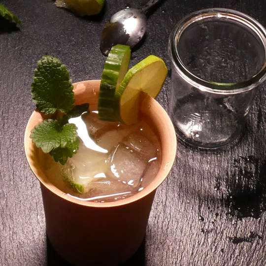 Kupfermanufaktur Weyersberg - Kupferbecher / Moscow Mule / Gurkenscheiben