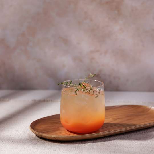 Grapefruit & Thym Fiz - Microdrink ZEN hoch (c) Waterdrop 