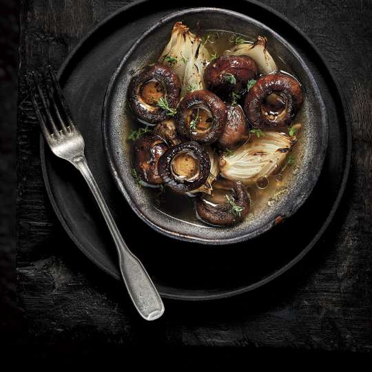 Zwiebel-Pilz-Suppe (c) christian verlag