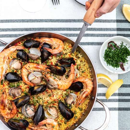 de Buyer - Paella mit Meeresfrüchten