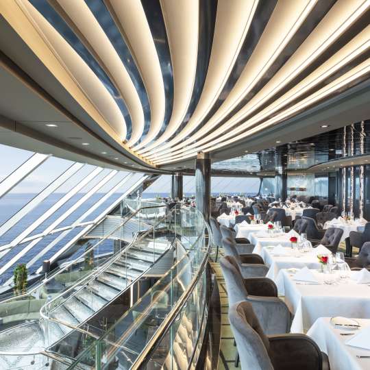 MSC Euribia Restaurant mit Ausblick (c) Meer erleben Reiselounge Greven