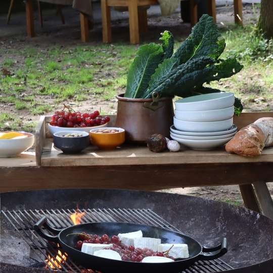 Ziegenkäse vom Feuer