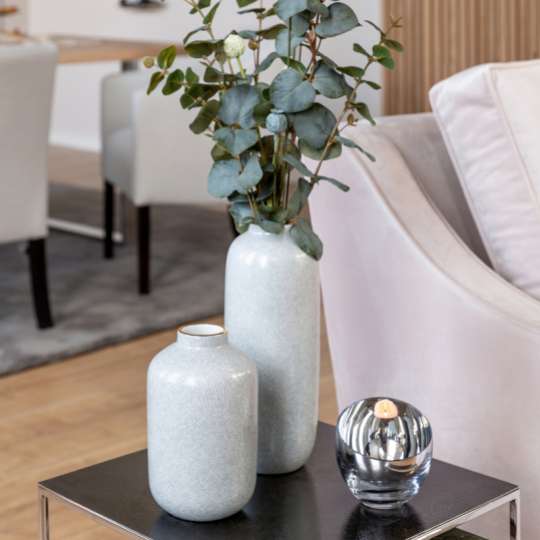 Neue Vasen- und Blumenvielfalt von Fink Living