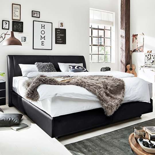 Black & White  Möbel und Accessoires im perfekten Kontrast