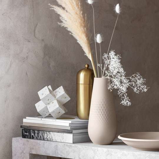 Vase in beige